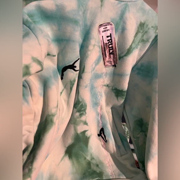 New Seafoam green Small women’s Truly hoodie and joggers set. By Mr Eatwell - Picture 5 of 8